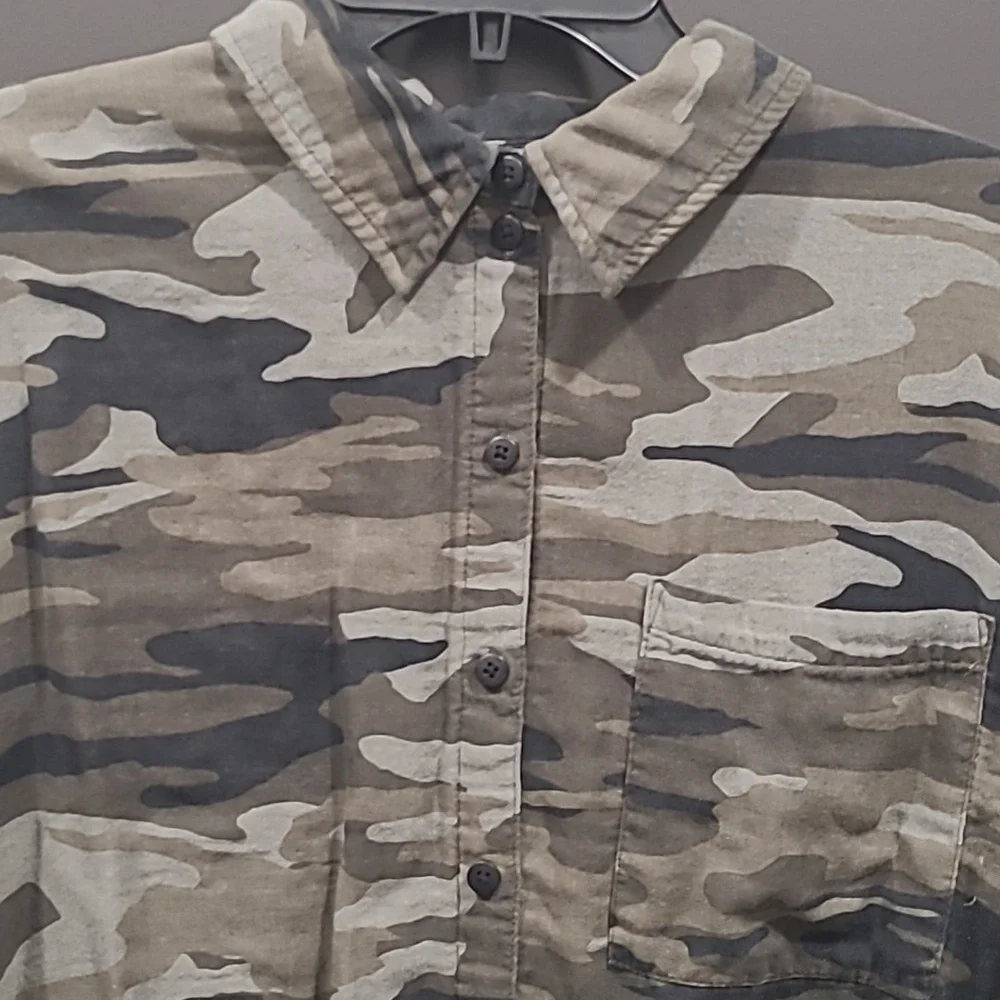 Sanctuary Camo Top - Picture 2 of 6